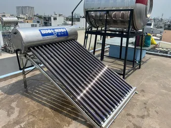 Máy nước nóng mặt trời gia đình: giải pháp 160L cho hộ 3-5 người