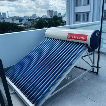 Máy nước nóng mặt trời Ariston 210L ECO 2 F58 