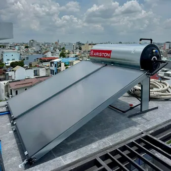 Máy nước nóng mặt trời Tấm Phẳng Ariston 250L 