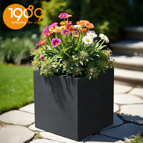 chậu xi măng đá mài vuông