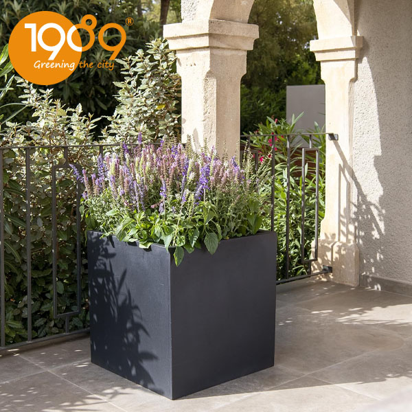 chậu xi măng đá mài vuông