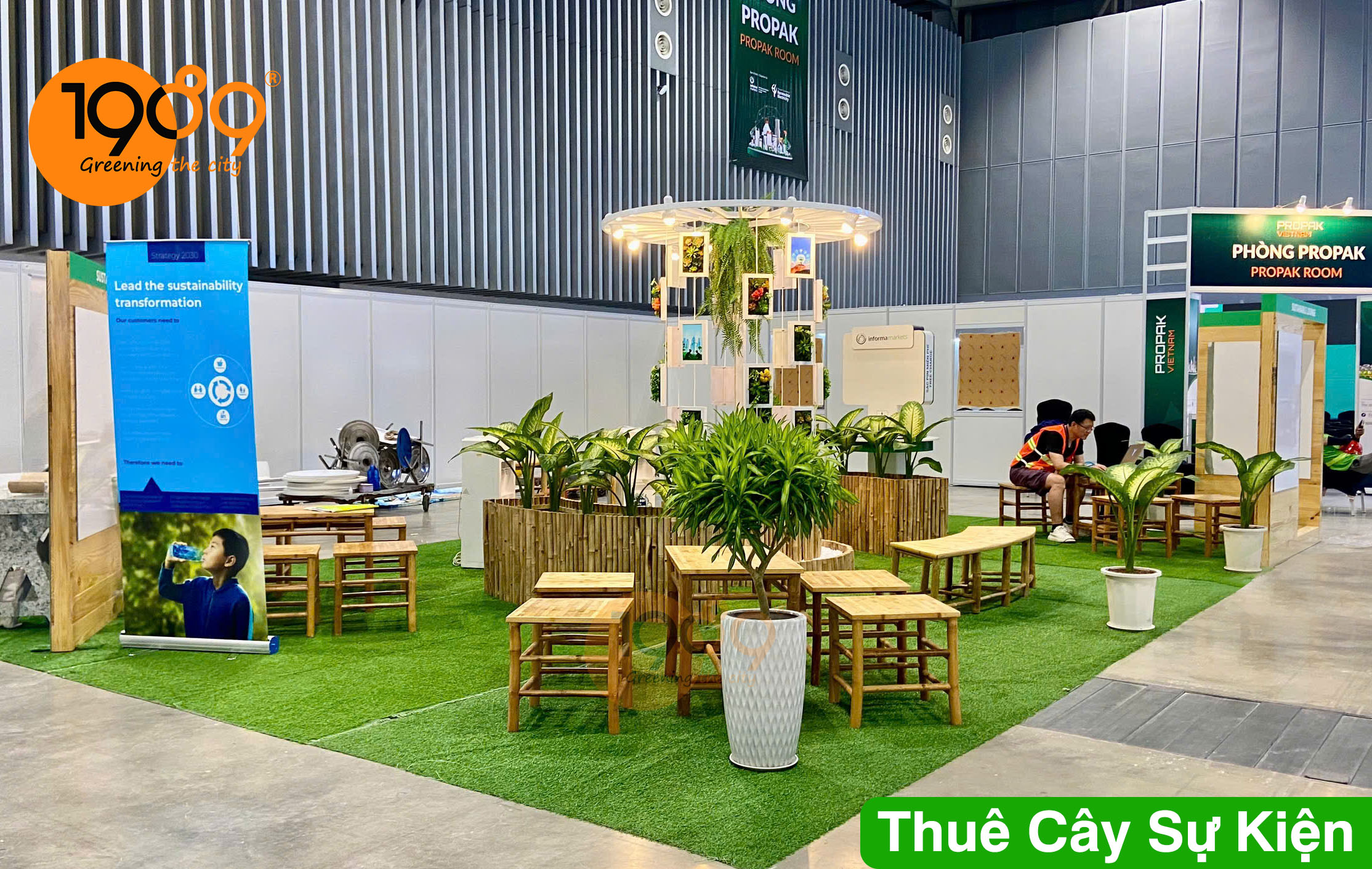 Thuê Cây Sự Kiện: Tạo Không Gian Xanh Mát và Truyền Cảm Hứng Độc Đáo