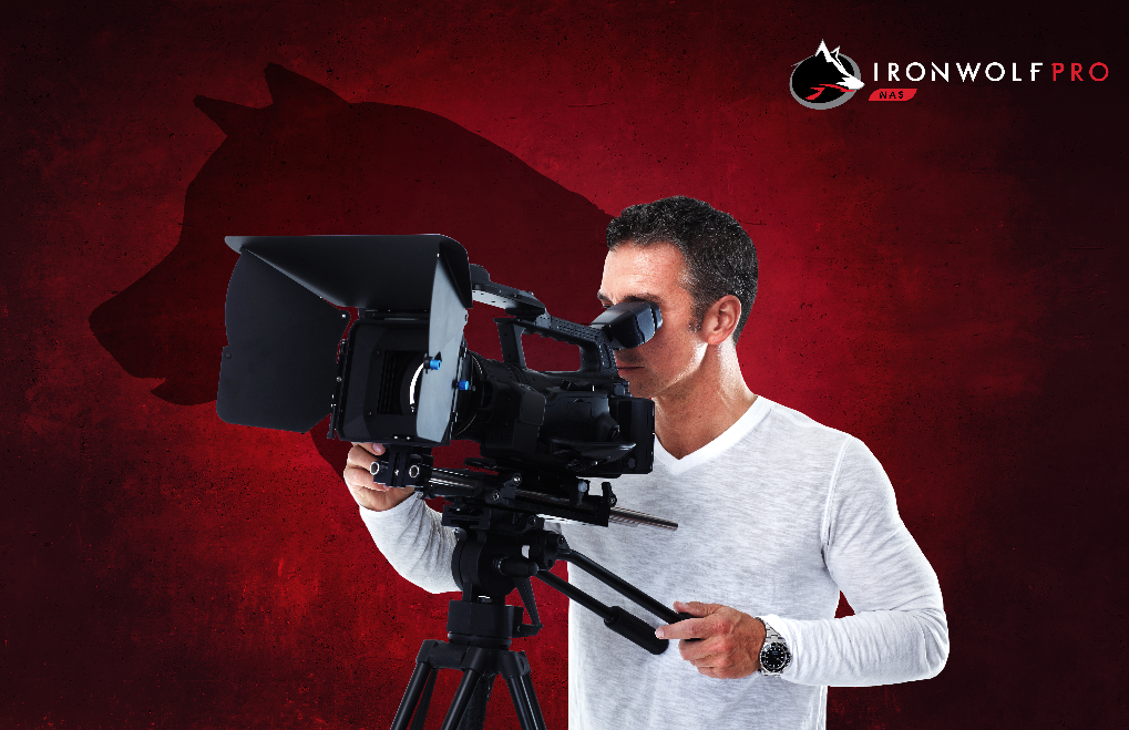 Khác với ổ cứng thông dụng cho người dùng cá nhân và hộ gia đình, các dòng ổ cứng doanh nghiệp thường được tích hợp nhiều công nghệ cao cấp để phù hợp với nhu cầu lưu trữ cho các ứng dụng, khối dữ liệu lớn trong hệ thống hoạt động 24/7. Khác với ổ cứng thông dụng cho người dùng cá nhân và hộ gia đình, các dòng ổ cứng doanh nghiệp thường được tích hợp nhiều công nghệ cao cấp để phù hợp với nhu cầu lưu trữ cho các ứng dụng, khối dữ liệu lớn trong hệ thống hoạt động 24/7.