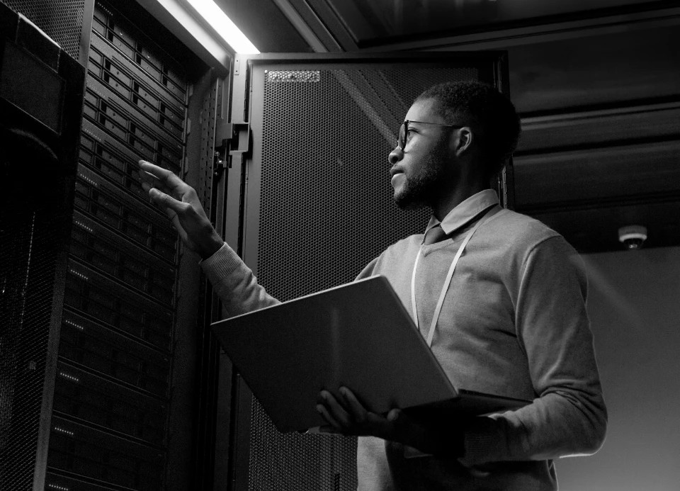 Giải Pháp Ảo Hóa Trên NAS Synology Giải Pháp Ảo Hóa Trên NAS Synology