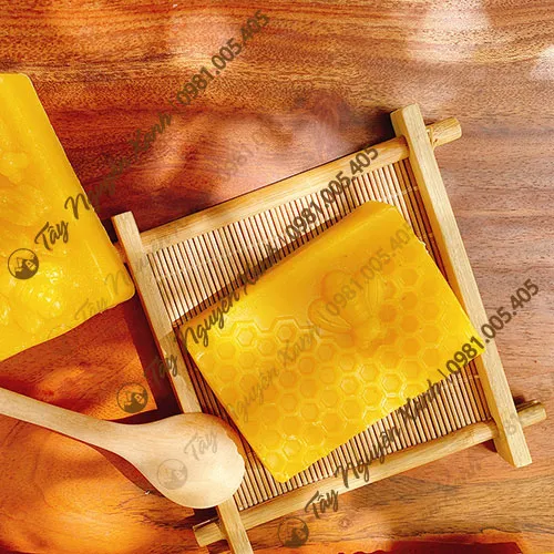 Sáp Ong Rừng Nguyên Chất