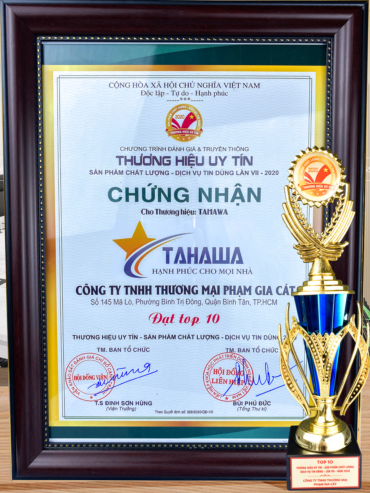 Tahawa Nhật Bản vinh dự nhận được giải thưởng top 10 thương hiệu uy tín - sản phẩm chất lượng - dịch vụ tin dùng tại Việt Nam Tahawa Nhật Bản vinh dự nhận được giải thưởng top 10 thương hiệu uy tín - sản phẩm chất lượng - dịch vụ tin dùng tại Việt Nam