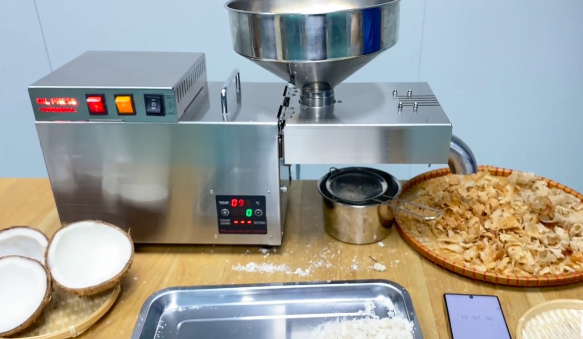 Máy Ép Dầu Dừa: Giải Pháp Tối Ưu Cho Sản Xuất Dầu Nguyên Chất