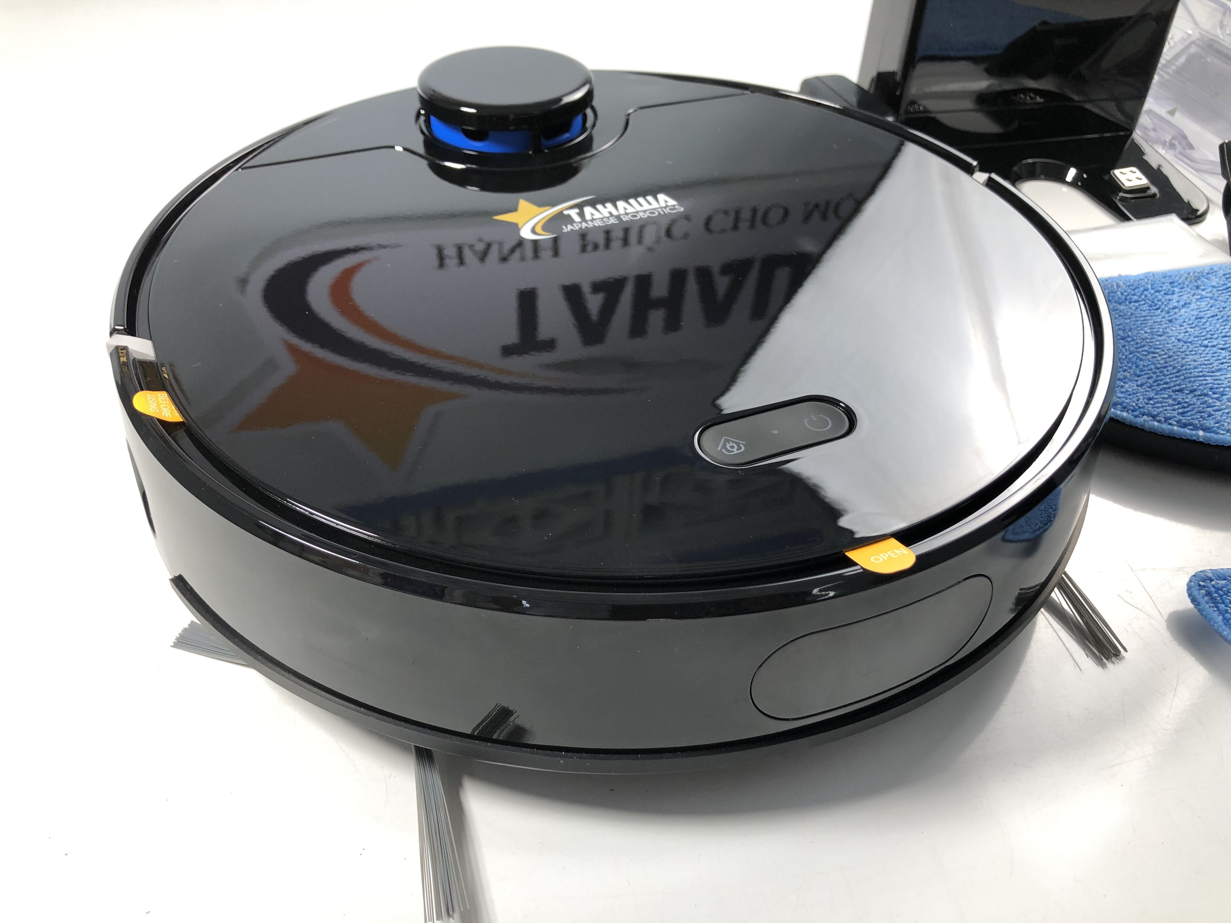 Robot hút bụi lau nhà Tahawa Nhật Bản TH-06Plus Robot hút bụi lau nhà Tahawa Nhật Bản TH-06Plus