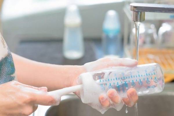 các phương pháp Vệ Sinh Bình Sữa Hằng Ngày các phương pháp Vệ Sinh Bình Sữa Hằng Ngày