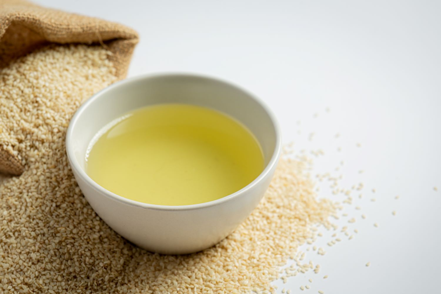 Cách Làm Dầu Mè, Dầu Vừng Thủ Công Đơn Giản Tại Nhà