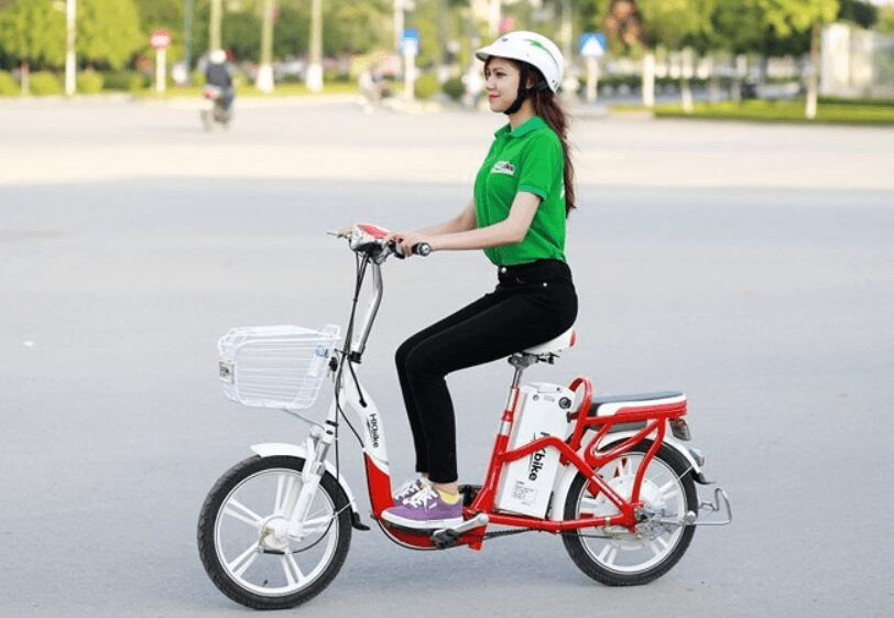 Những Lưu Ý Quan Trọng Khi Đi Xe Đạp Điện Mà Bạn Nên Biết Những Lưu Ý Quan Trọng Khi Đi Xe Đạp Điện Mà Bạn Nên Biết