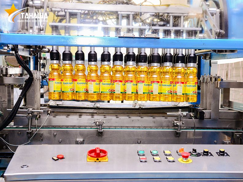 Dầu ăn công nghiệp ảnh hưởng không tốt tới sức khỏe nếu không được sử dụng và bảo quản dúng cách Dầu ăn công nghiệp ảnh hưởng không tốt tới sức khỏe nếu không được sử dụng và bảo quản dúng cách