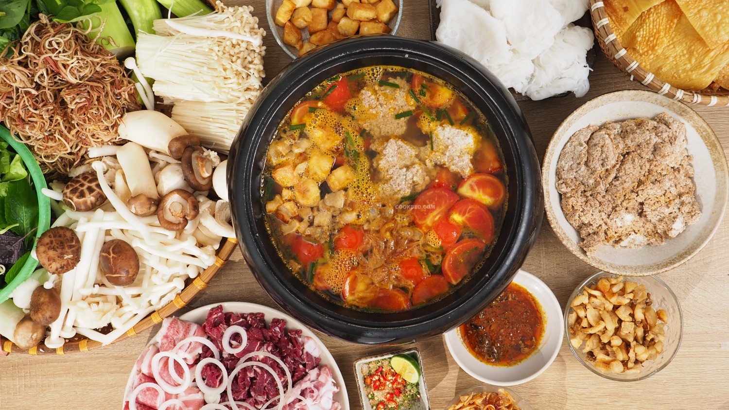 Cách làm Lẩu riêu cua Cách làm Lẩu riêu cua