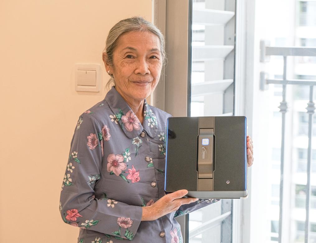 robot lau kính tahawa