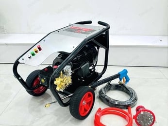 Top 5 máy phun nước áp lực cao công nghiệp mạnh, đáng đầu tư