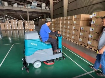 Những mẹo giúp bạn tận dụng tối đa hiệu quả khi sử dụng máy chà sàn công nghiệp