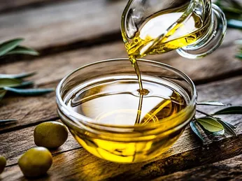 Dầu mù u và những công dụng của dầu mù u đối với sức khỏe mà bạn nên biết