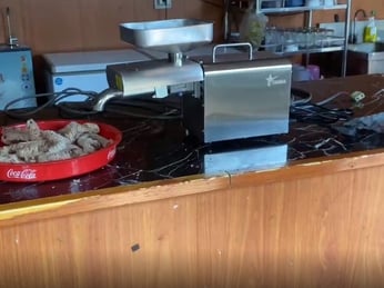 Dầu lạc có làm thay đổi hương vị của thực phẩm khi chiên không?