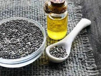 Dầu hạt chia cho bé ăn dặm: Lợi ích, cách dùng đúng và giải pháp ép dầu tại nhà