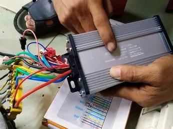 Xe điện vặn ga không chạy hoặc lúc chạy lúc không – Nguyên nhân và cách khắc phục hiệu quả