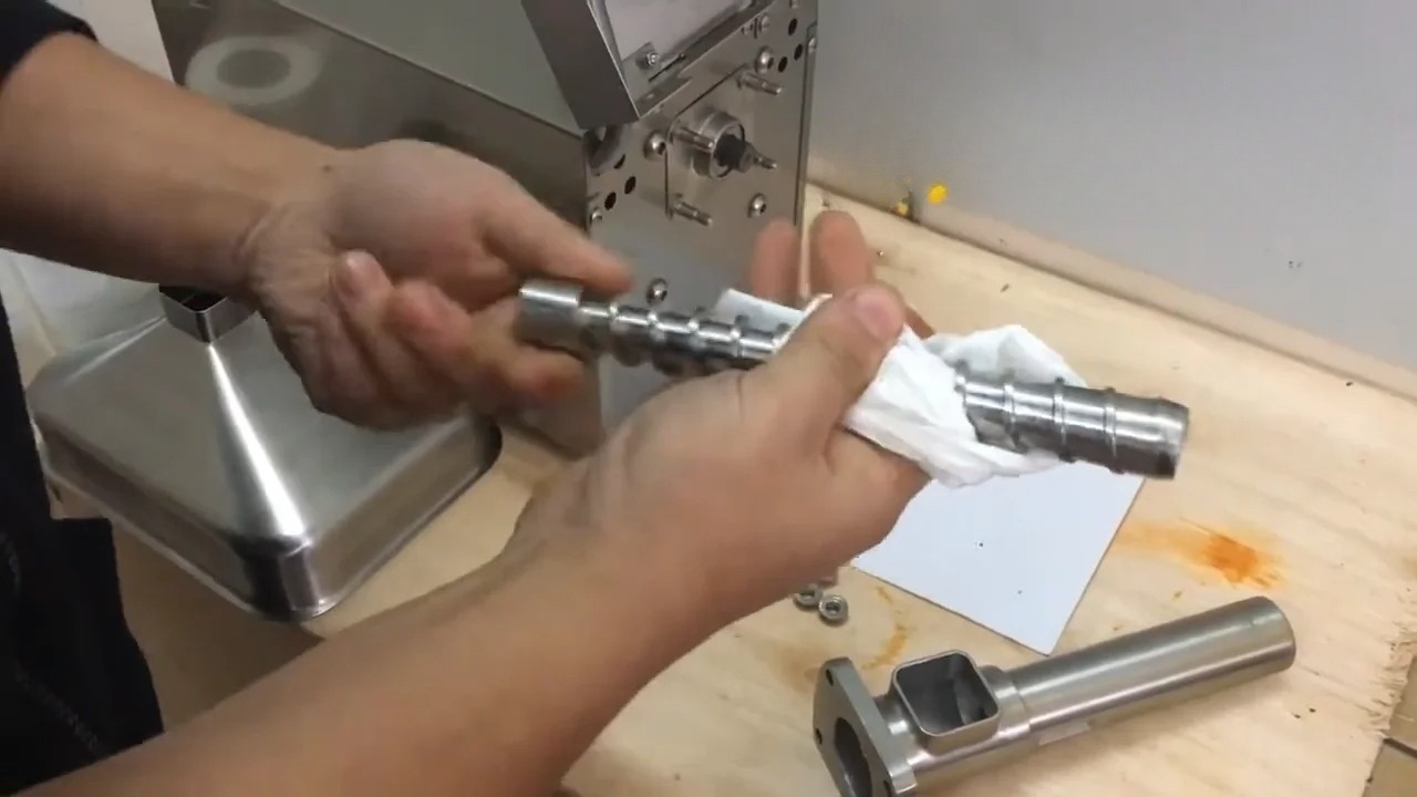 Khắc phục 3 sự cố thường gặp khi sử dụng máy ép dầu mà bạn cần biết Khắc phục 3 sự cố thường gặp khi sử dụng máy ép dầu mà bạn cần biết