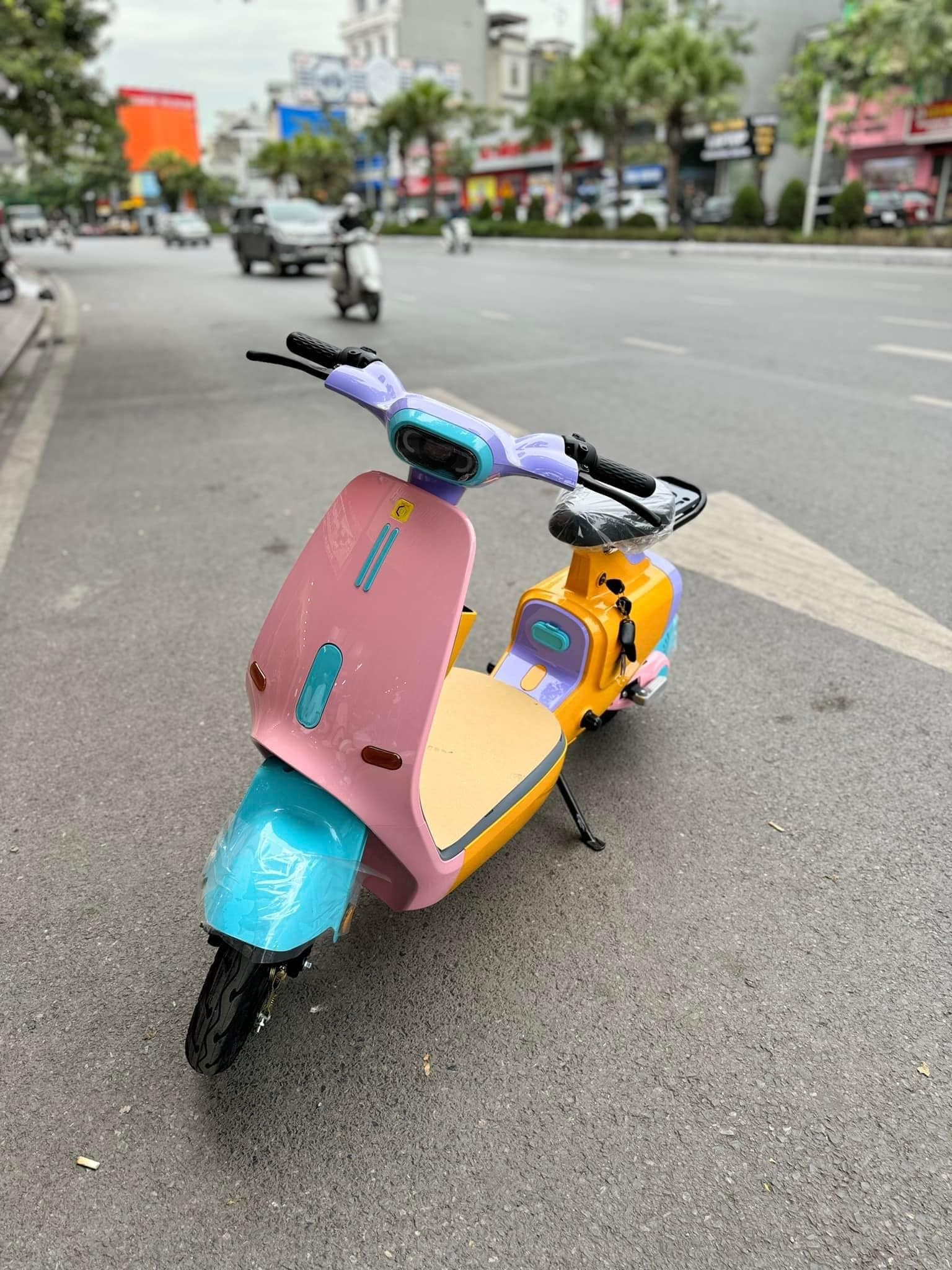 Xe Điện K1 Có Bao Nhiêu Màu? Khám Phá Sự Đa Dạng Màu Sắc Của Xe Điện Hottrend K1 Xe Điện K1 Có Bao Nhiêu Màu? Khám Phá Sự Đa Dạng Màu Sắc Của Xe Điện Hottrend K1