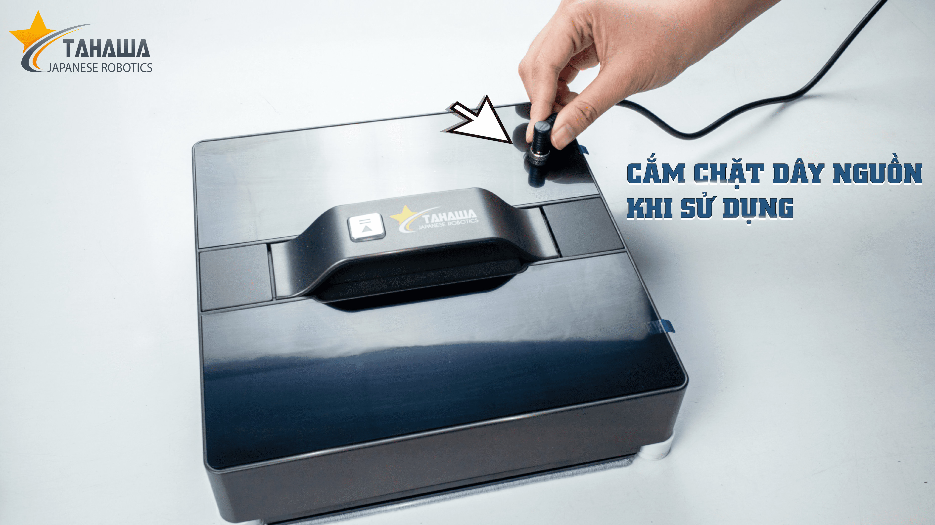 cắm chặt dây nguồn khi sử dụng cắm chặt dây nguồn khi sử dụng