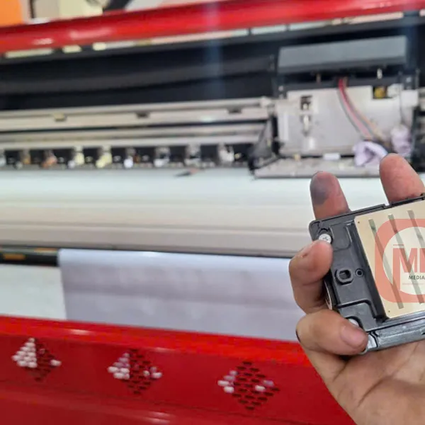 Máy 1m6 chạy đầu in XP600 có nâng cấp lên i3200 được không?