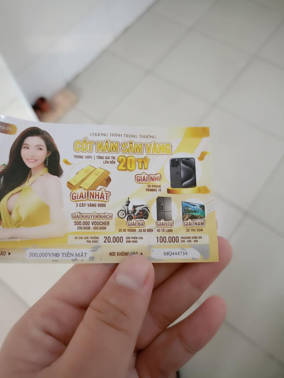 Kem body sâm vàng mq skin trúng thẻ cào Kem body sâm vàng mq skin trúng thẻ cào