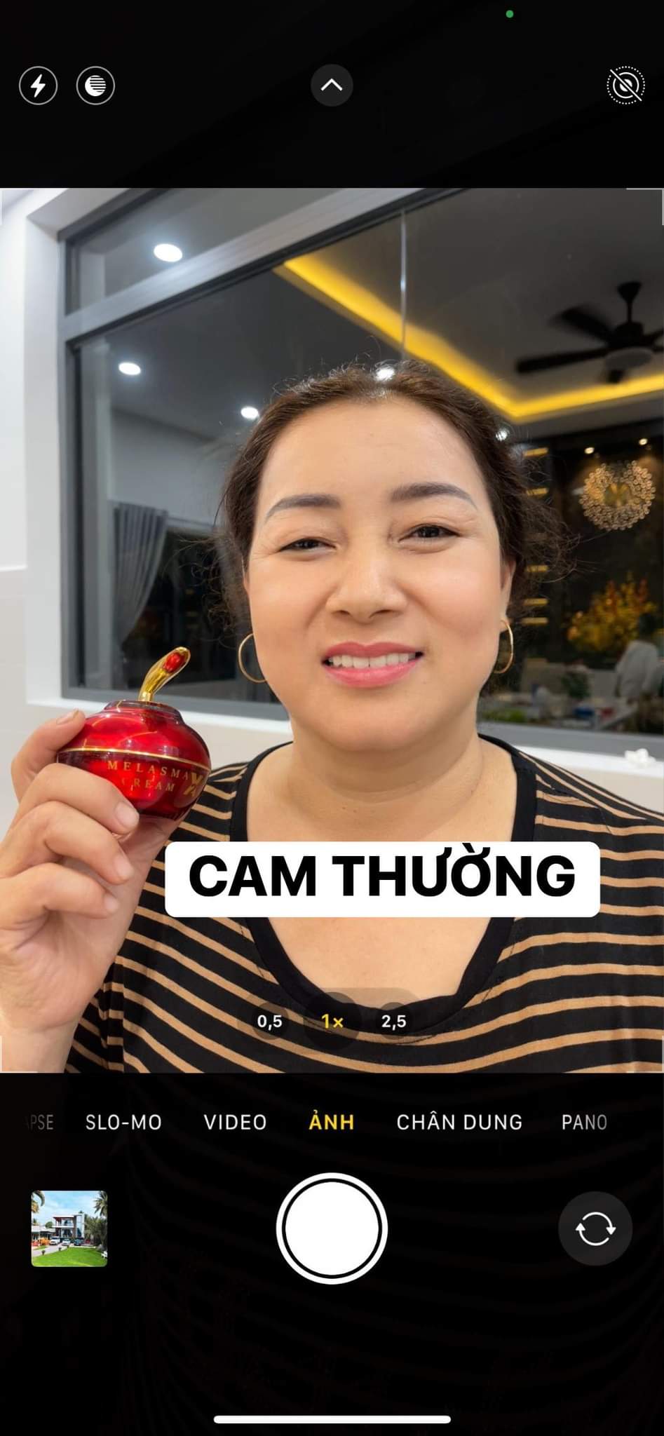 Khách dùng kem nám queenie Khách dùng kem nám queenie