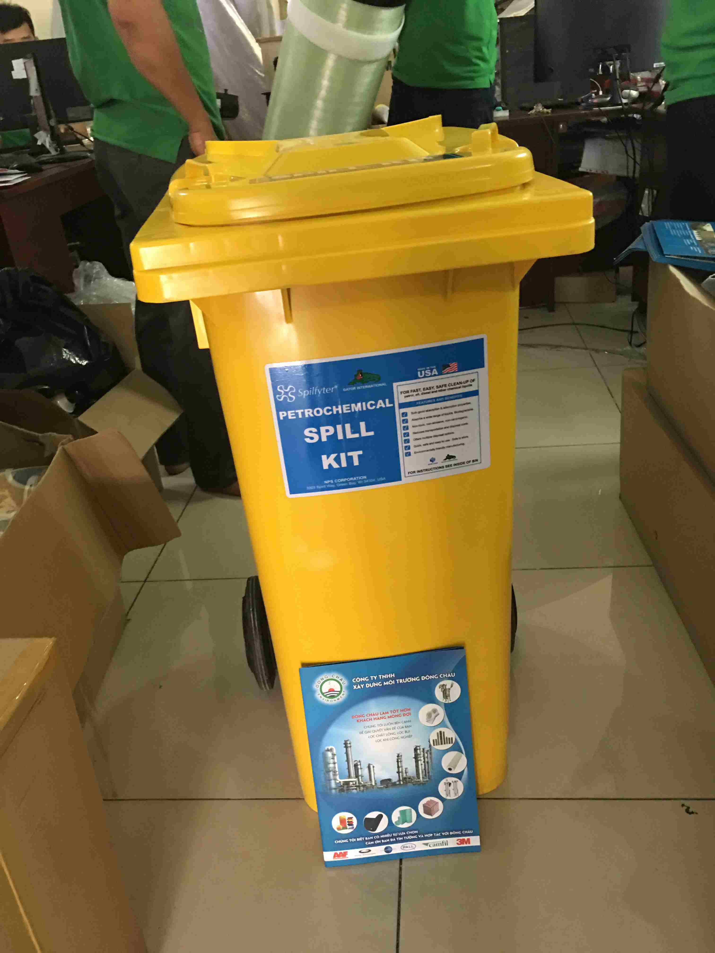 Bộ Kit ứng cứu nhanh tràn vãi dầu, axit 120L