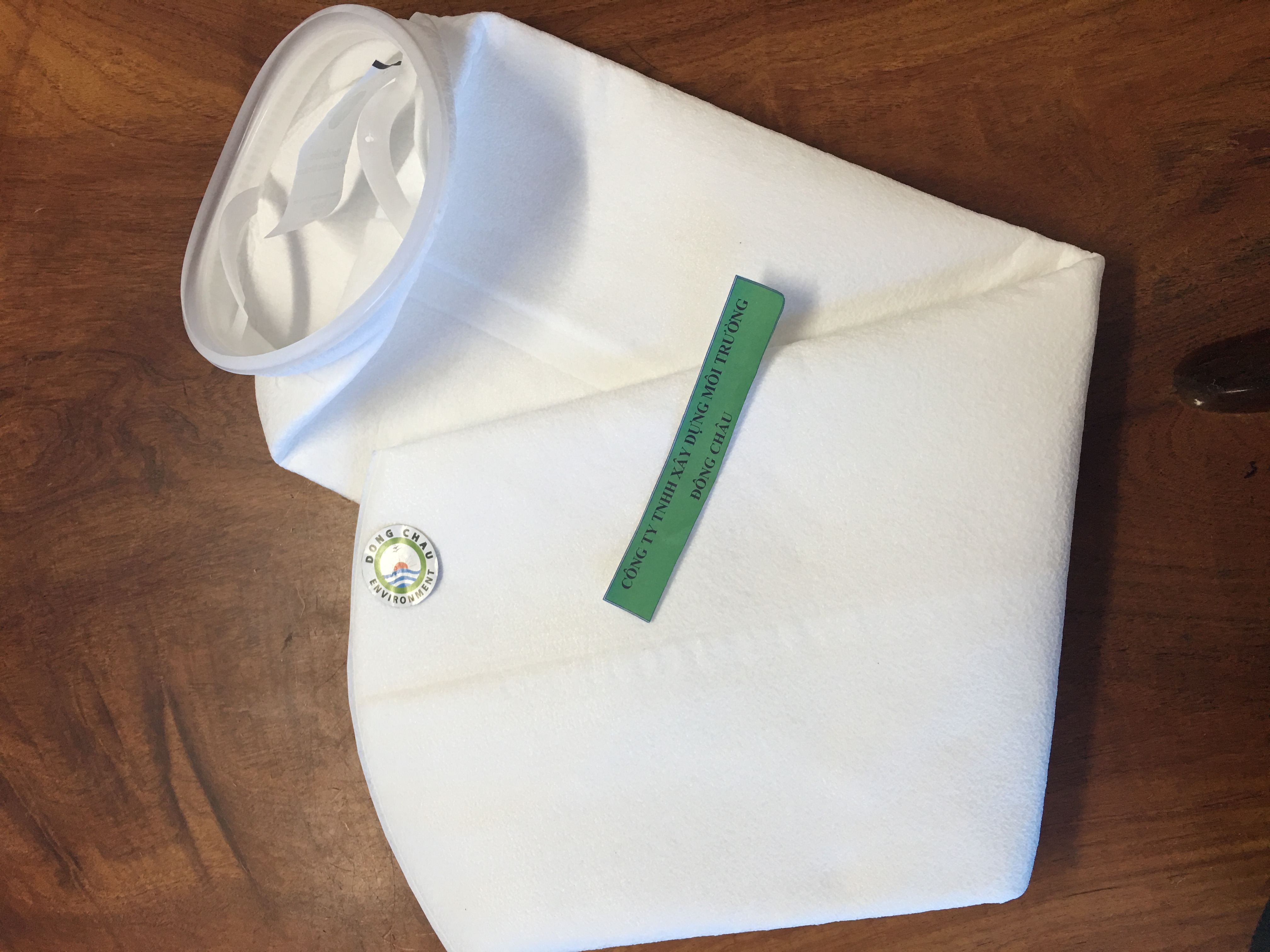 Đông Châu phân phối Túi lọc PE 0.5 micron size 2 chính hãng universal