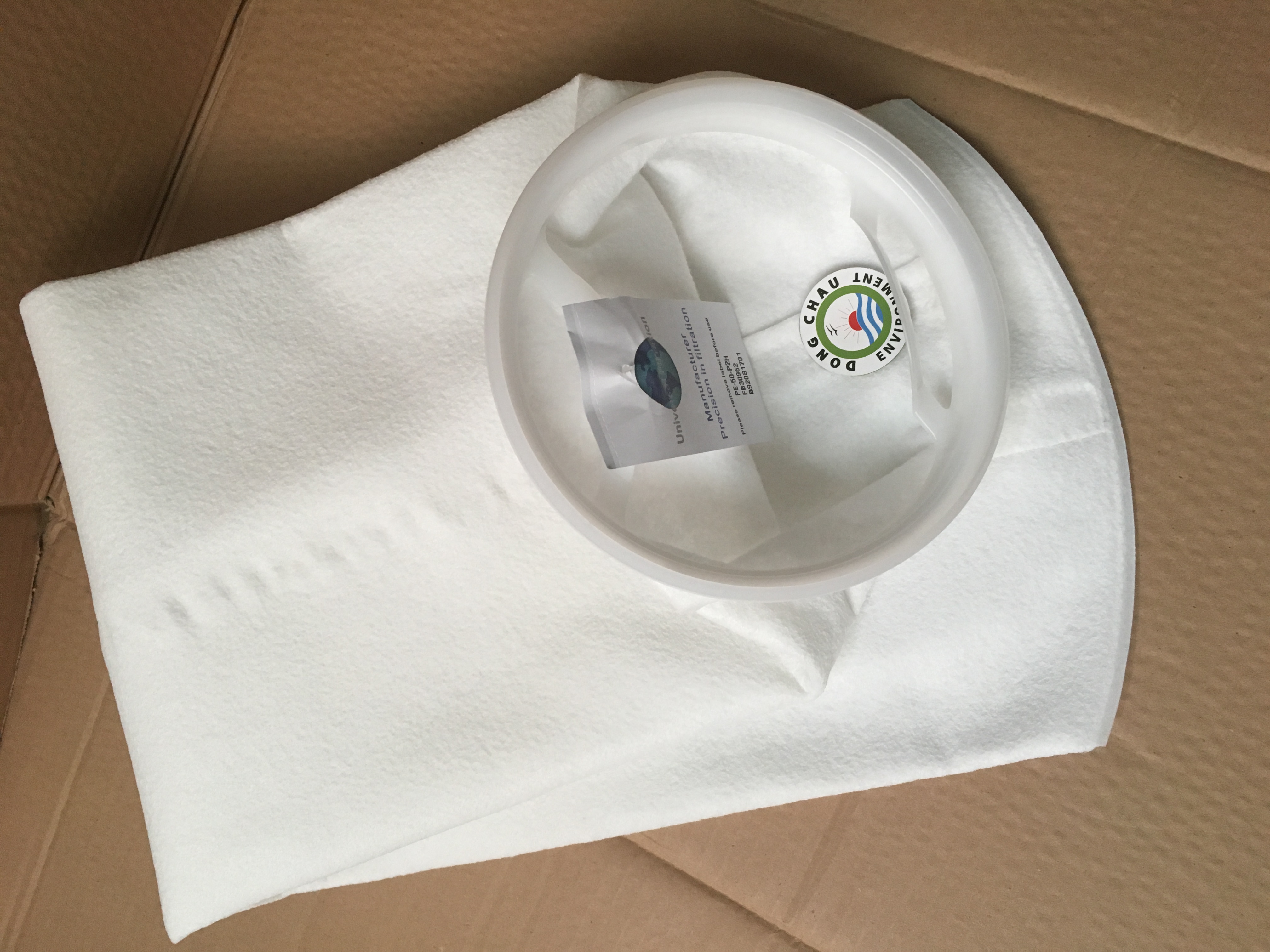 Đông Chân phân phối Túi lọc PE 100 micron size 2 chính hãng universal