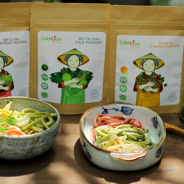 CÁCH LÀM MÌ TƯƠI TỪ BỘT RAU CỦ