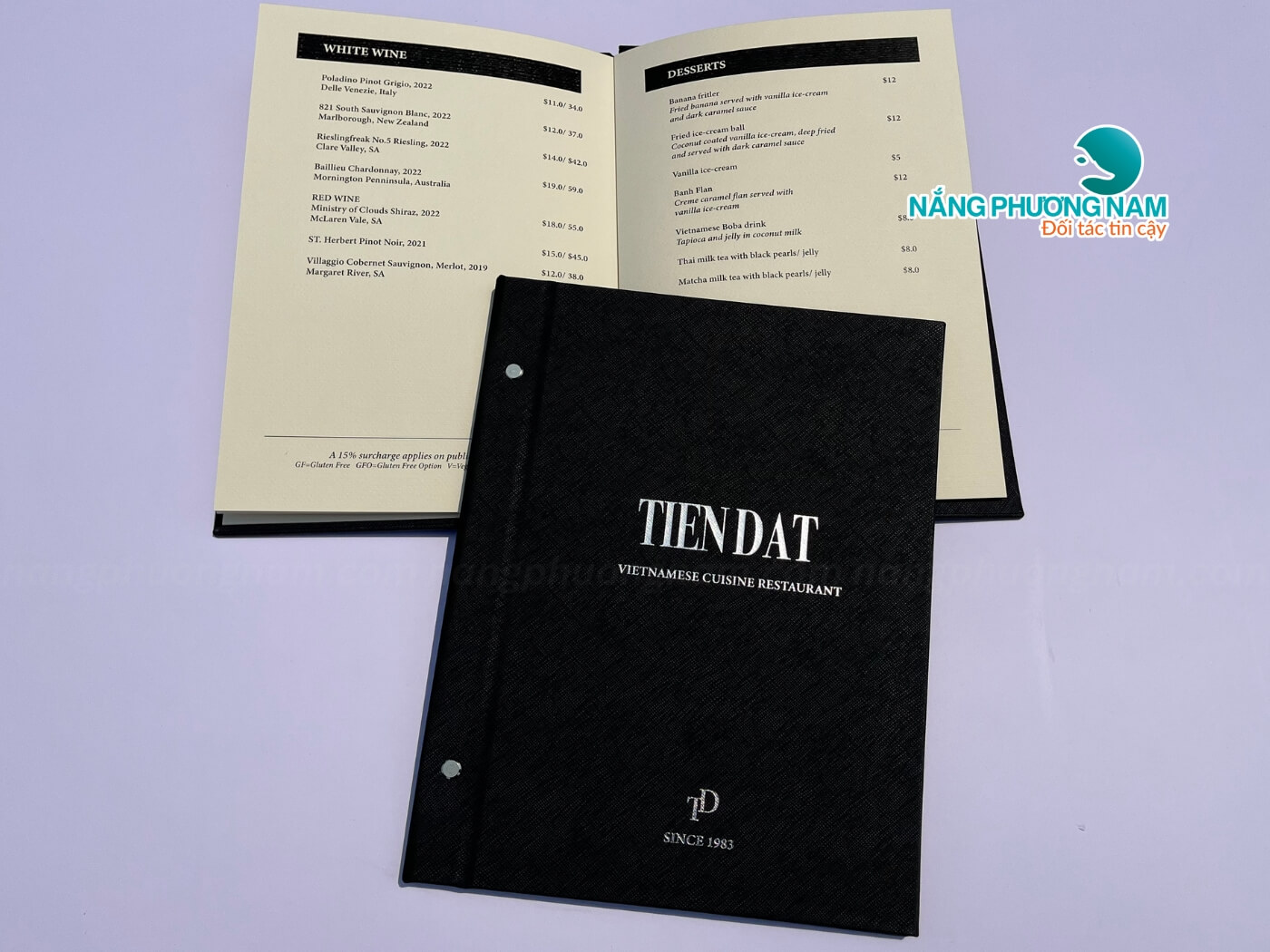 in-menu-da Menu bìa da ép nhũ bạc nổi bật