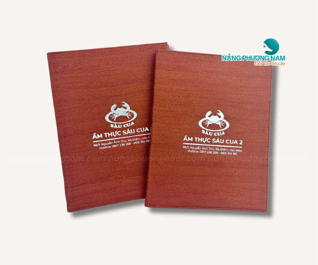 in-menu-bia-da Cuốn menu bìa da logo ép nhũ