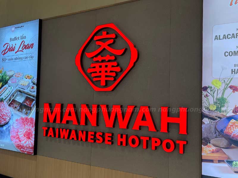 bang-hieu-lau-manwah Tùy chọn màu sắc bảng hiệu hộp đèn quảng cáo