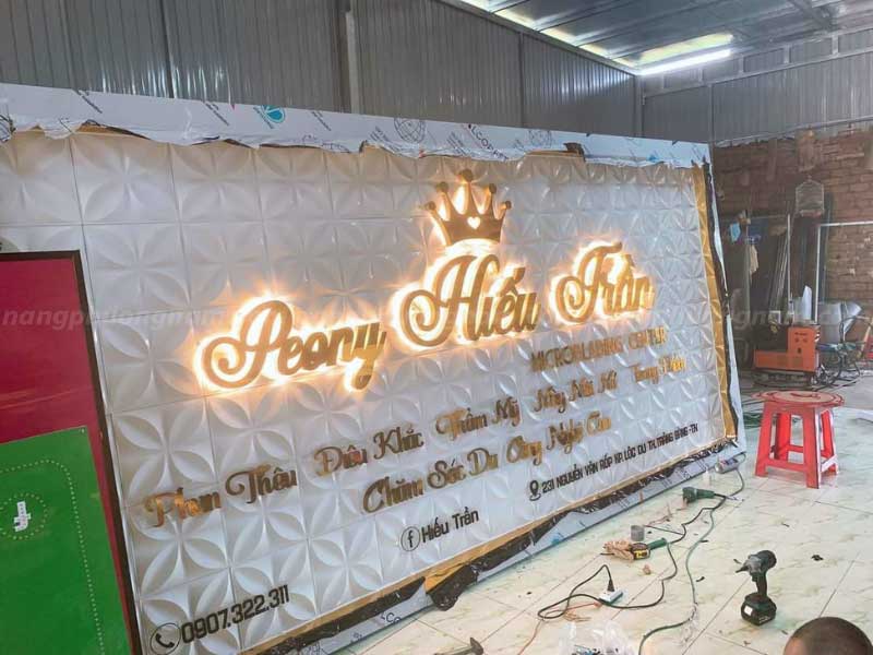 bang-hieu-tam-op-3d Bảng hiệu tấm ốp 3D