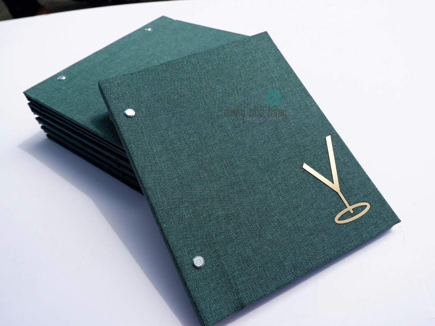 bia-menu-nha-hang-bang-bia-vai bìa menu nhà hàng bằng bìa vải