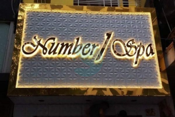 bien quang cao spa bang inox