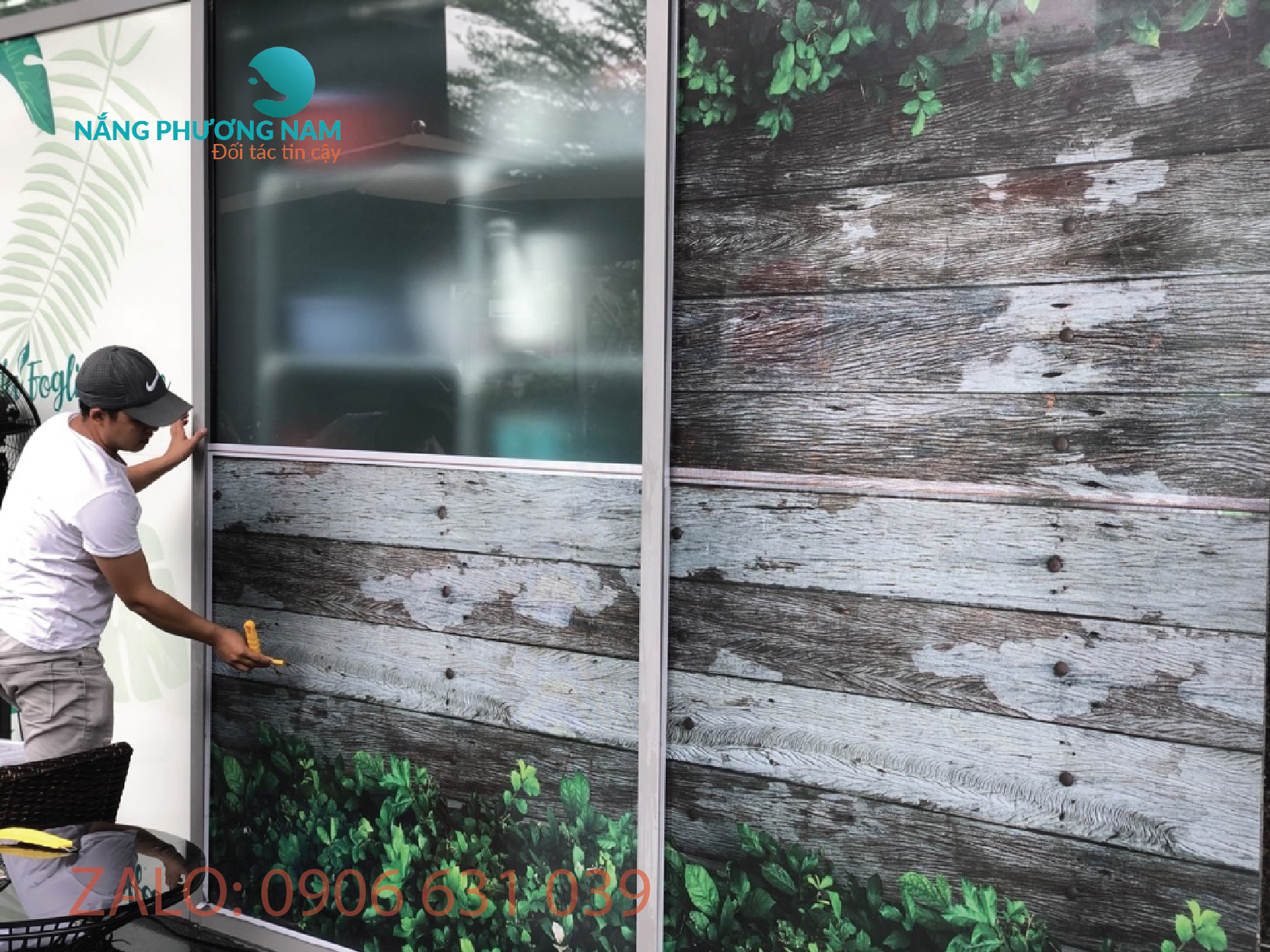 Dan decal kinh trang tri