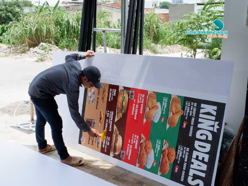 don-vi-thi-cong-bang-hieu-dung Đơn vị thi công bảng hiệu đứng 2 mặt uy tín, chất lượng