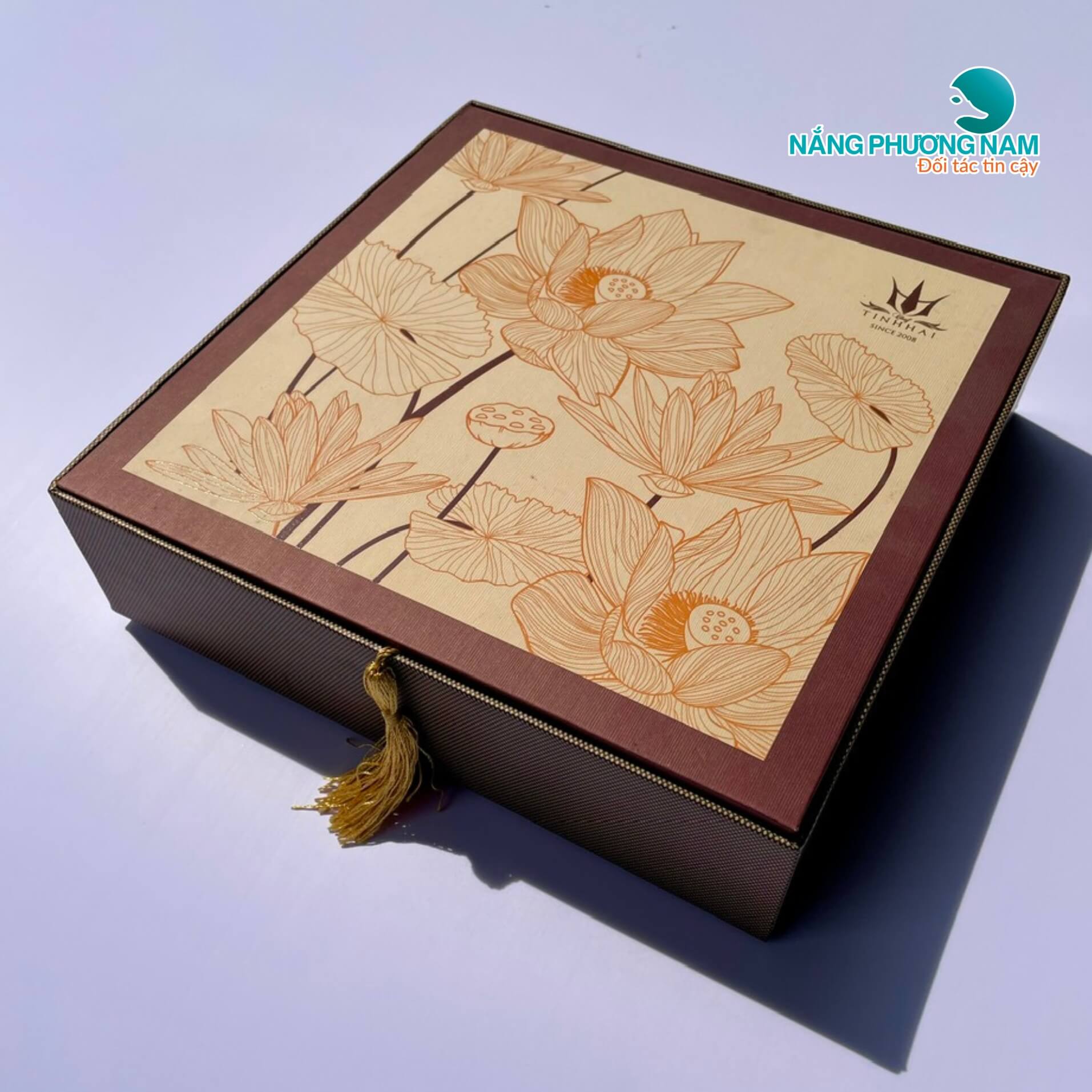 hop-banh-trung-thu-bang-giay-cao-cap mẫu hộp bánh trung thu đẹp