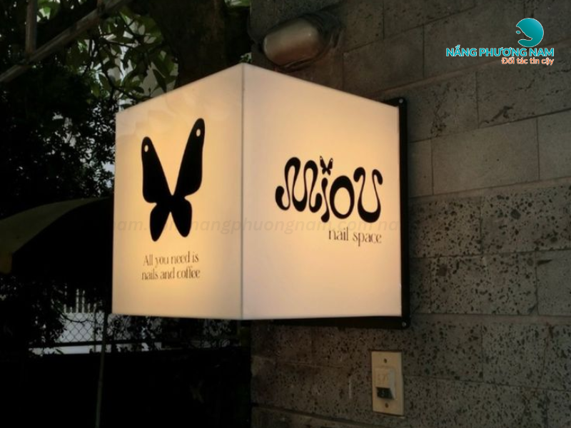 hop-den-mica-cho-tiem-nail Hộp đèn mica cho tiệm nail