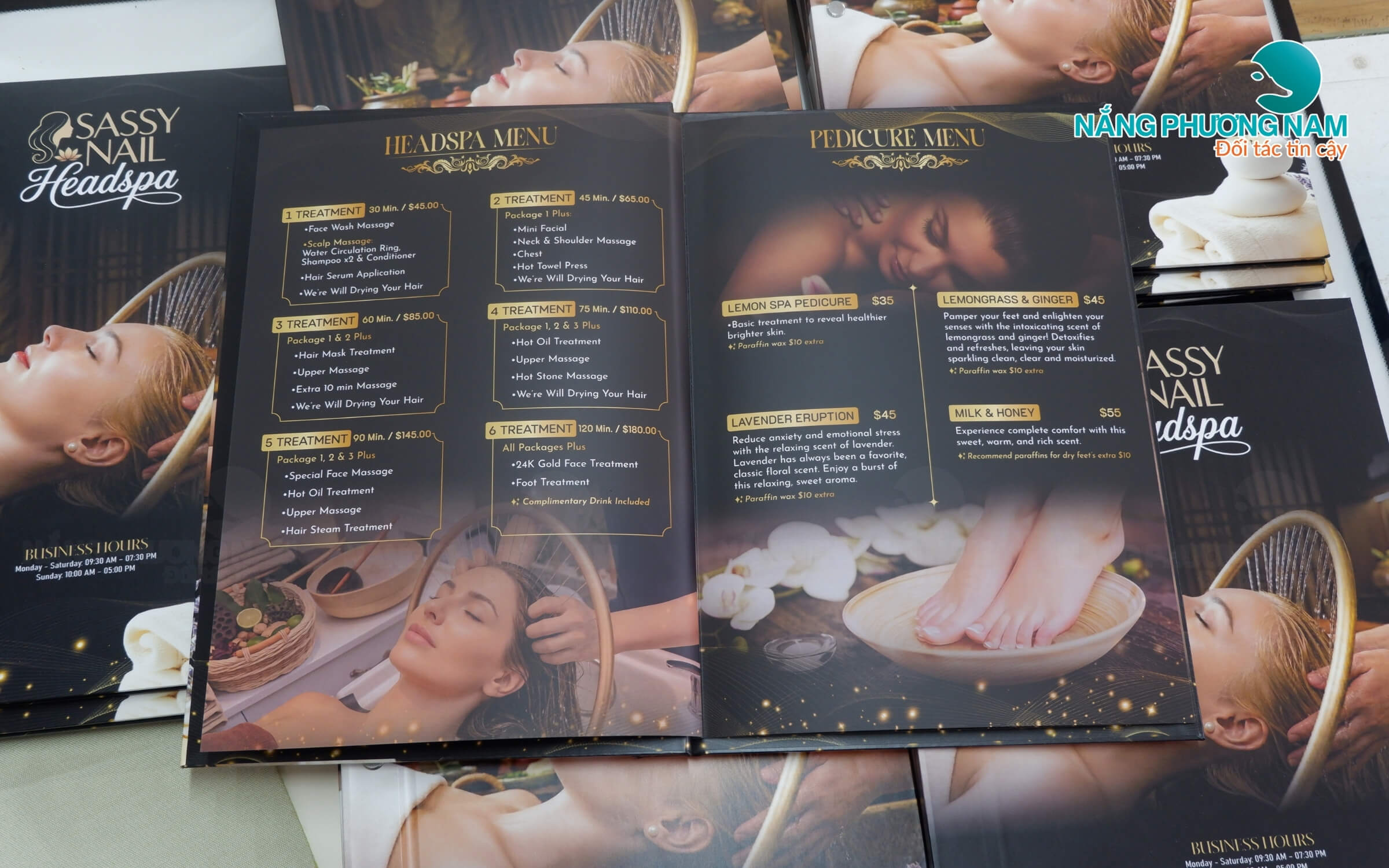 Mẫu menu bằng bìa cứng cho tiệm nail, spa