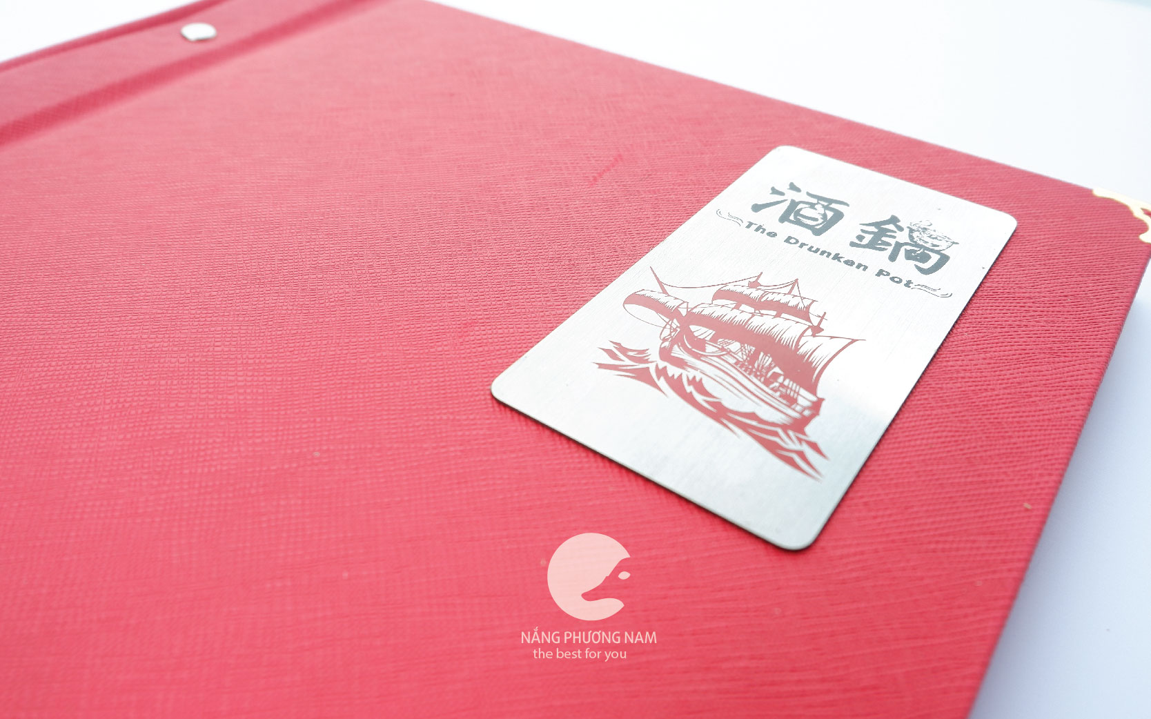 Mẫu in menu bìa da đẹp và ấn tượng cho nhà hàng Mẫu in menu bìa da đẹp và ấn tượng cho nhà hàng