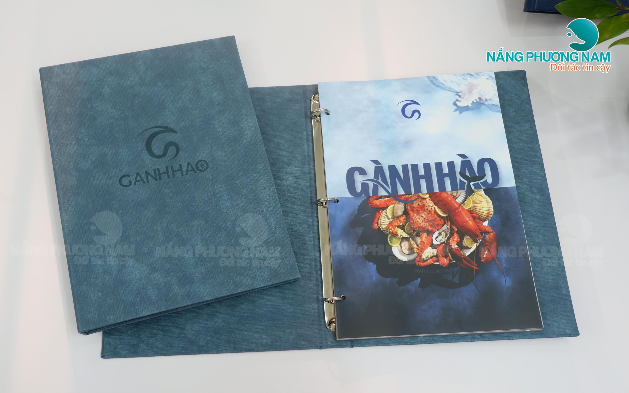 in-menu-nha-hang-hai-san-cao-cap Menu bằng ruột giấy nhựa cao cấp