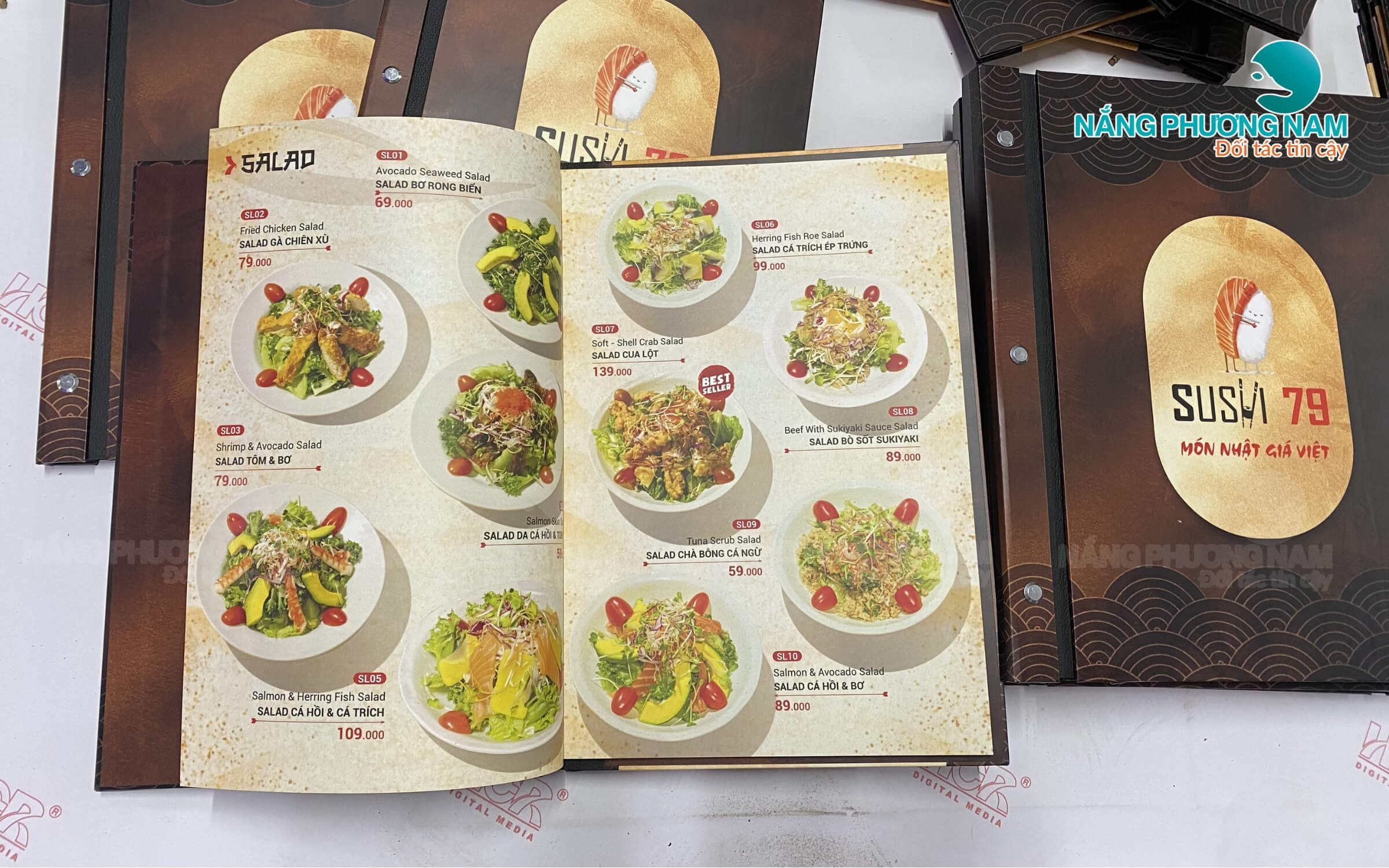 in-menu-nha-hang-sushi Mẫu menu nhà hàng Sushi bằng bìa cứng