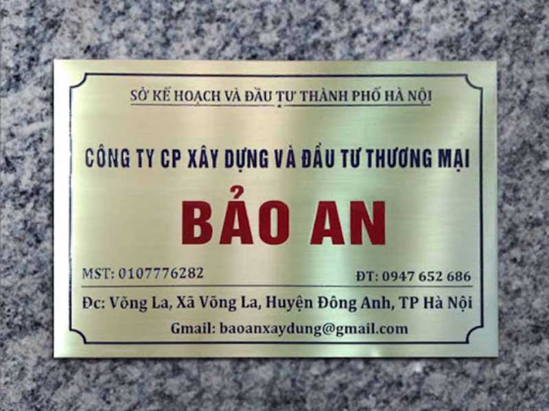 inanbanghieudep Mẫu bảng hiệu bằng chất liệu mica