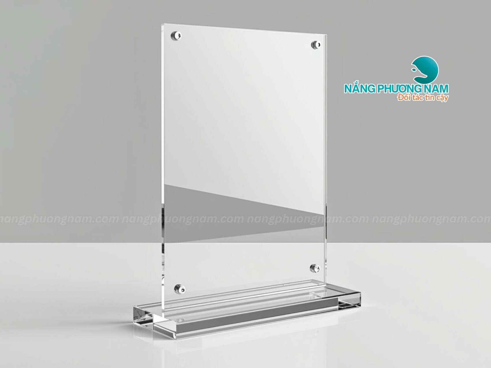 lam-menu-mica Kệ menu bằng mica được ứng dụng đa dạng trong tất cả các lĩnh vực